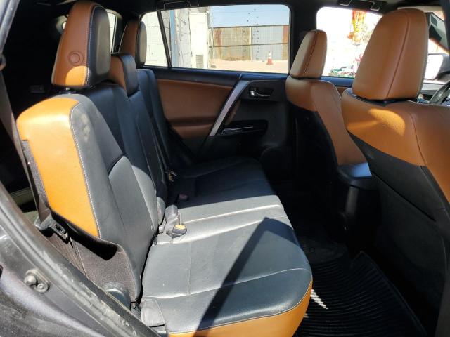 JTMNFREV0HD102464 Toyota RAV4 SE