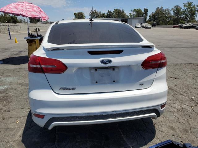 1FADP3F25GL399235 Ford FOCUS SE