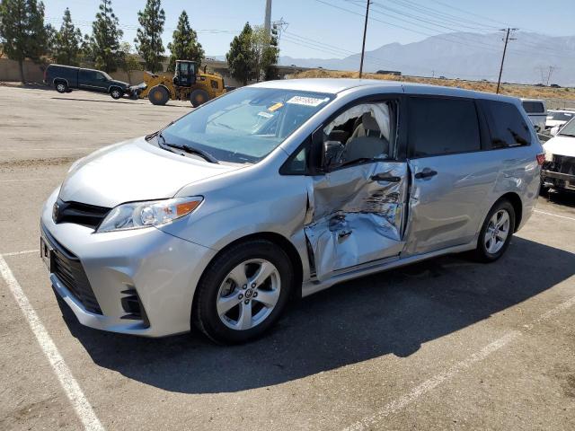 2019 Toyota Sienna 