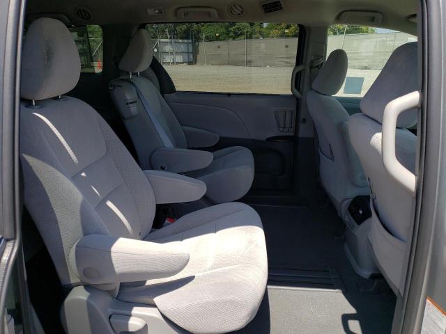 5TDKZ3DC0LS049379 Toyota SIENNA LE