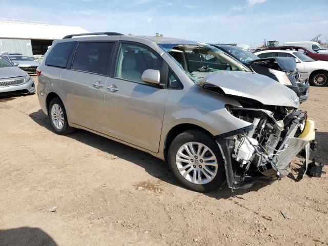 5TDYK3DC3FS549975 Toyota SIENNA XLE