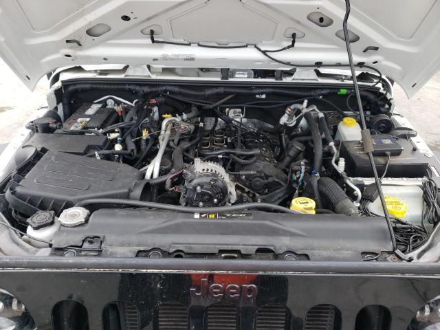 1C4BJWDG0HL728377 Jeep Wrangler Unlimited Sport