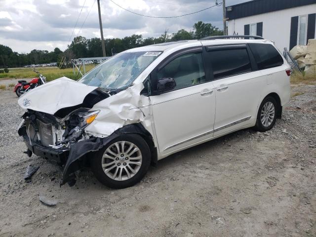 2015 Toyota Sienna XLE