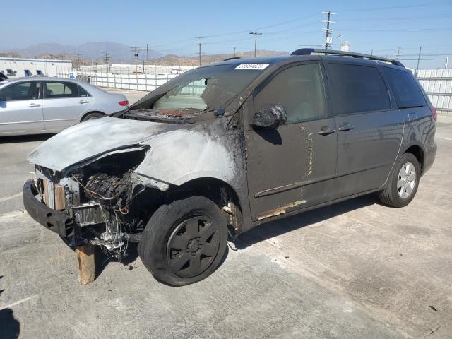 2005 Toyota Sienna CE