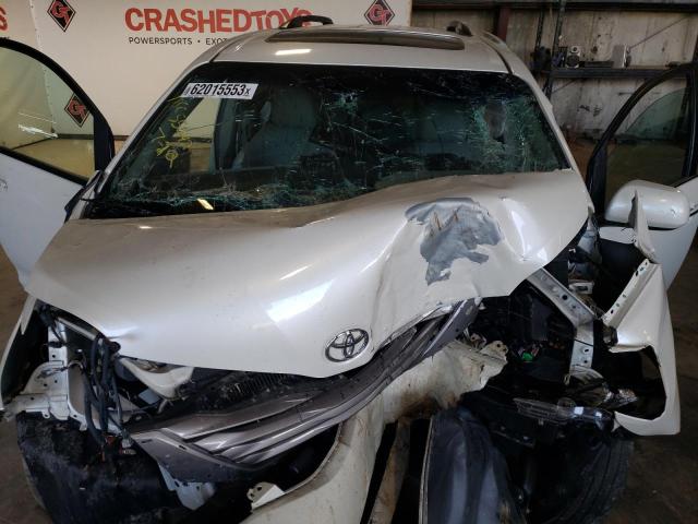 5TDYK3DC8FS551642 Toyota SIENNA XLE