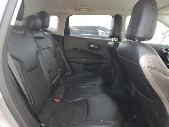 3C4NJDBB3KT645692 Jeep Compass Latitude