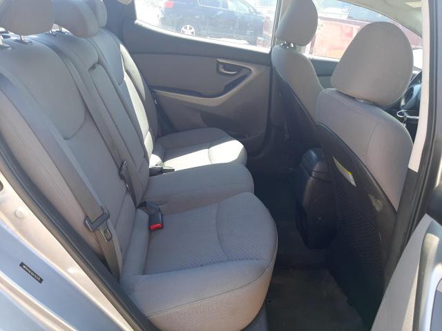 5NPDH4AE4GH743379 Hyundai ELANTRA SE