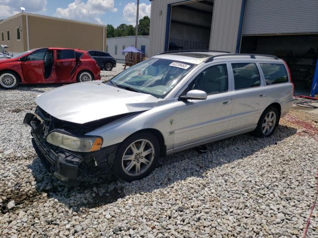 2005 Volvo V70 