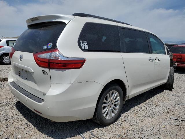 5TDYZ3DC2HS774516 Toyota SIENNA XLE