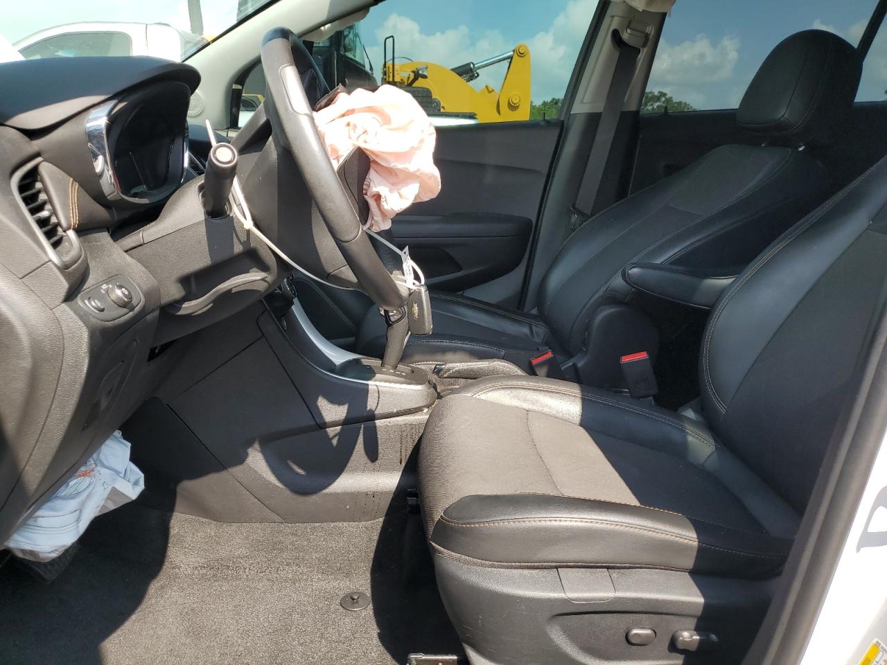 3GNCJLSB5JL374528 CHEVROLET TRAX 2018