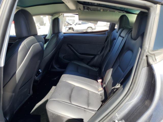 5YJ3E1EB8PF386211 Tesla MODEL 3