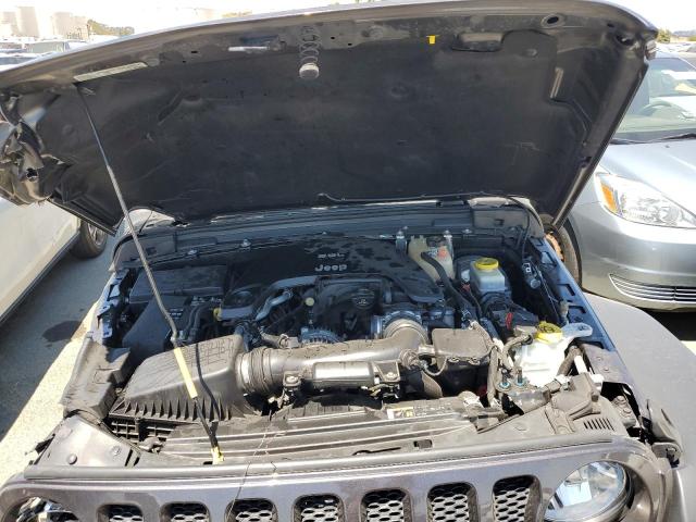 1C4HJXDG0JW165755 Jeep Wrangler Unlimited Sport