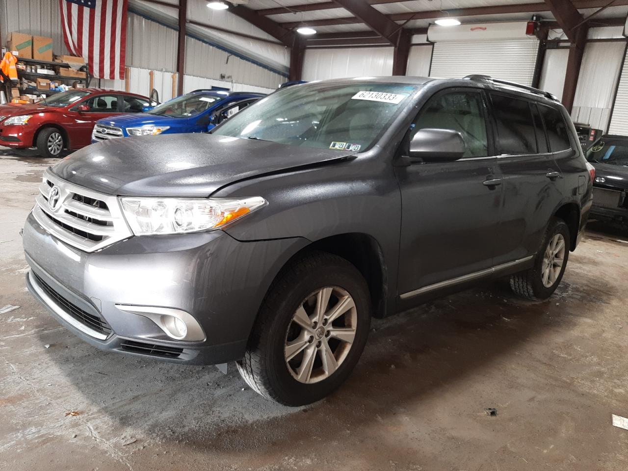 5TDBK3EH0BS045667 2011 Toyota Highlander Base