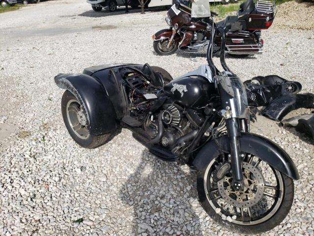 2016 HARLEY-DAVIDSON TRIKE - 1HD1MCM11GB861603