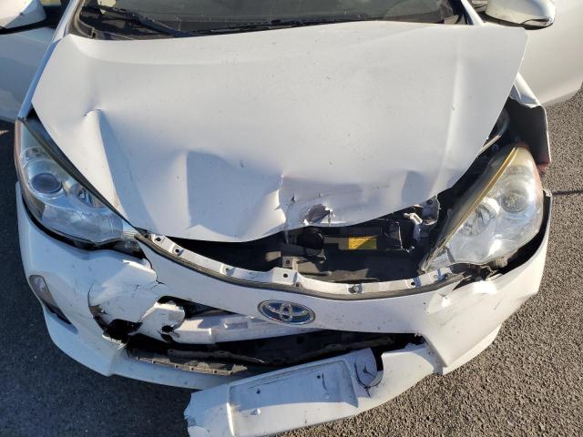 JTDKDTB36E1563688 Toyota PRIUS C