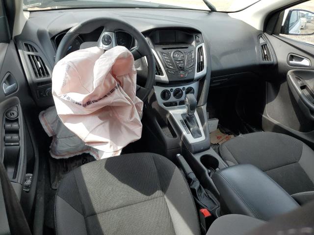1FADP3F2XEL282828 Ford FOCUS SE