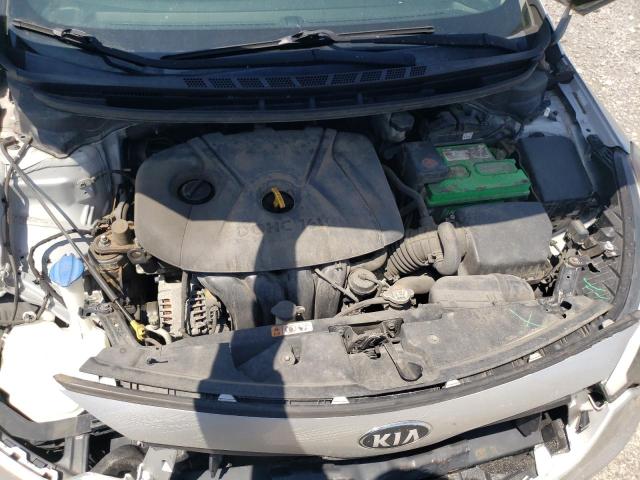 KNAFX4A62E5105887 KIA FORTE LX