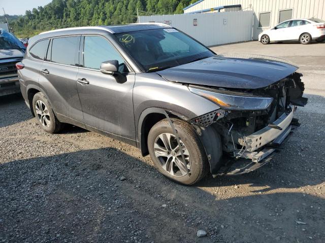 VIN 5TDGZRBH9NS596337 2022 Toyota Highlander, Xle no.4