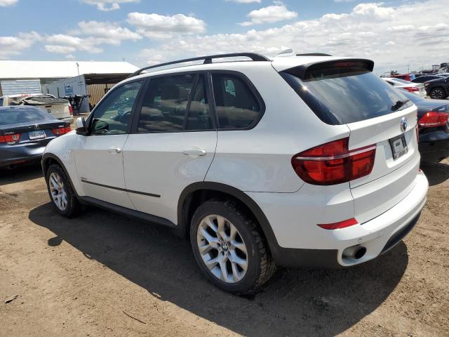 5UXZV4C57BL742712 2011 BMW X5, photo no. 2