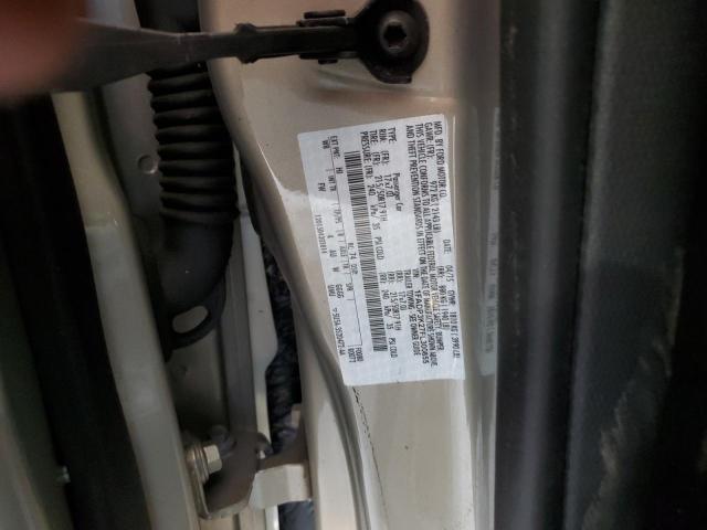 1FADP3K27FL300855 Ford FOCUS SE