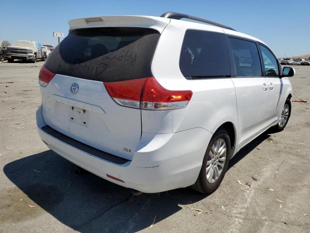 5TDYK3DC1ES458654 Toyota SIENNA XLE