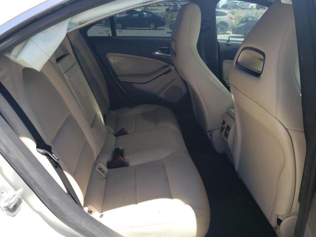 WDDSJ4EB7HN434332 Mercedes-Benz CLA 250