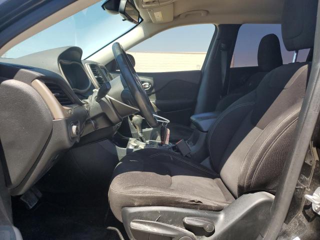 1C4PJLCB8HW668034 Jeep Cherokee Latitude