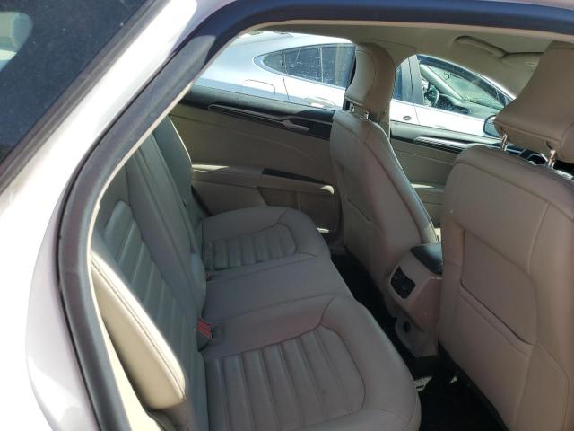 3FA6P0HDXHR124422 Ford FUSION SE