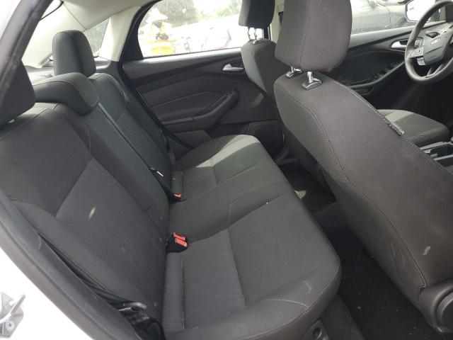 1FADP3F27FL221244 Ford FOCUS SE