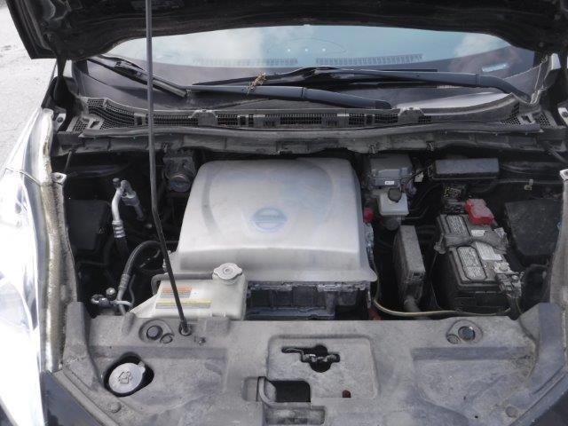 1N4AZ0CP8EC339930 Nissan LEAF S