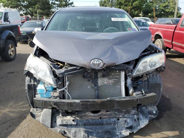 5TDJK3DC2ES084119 Toyota SIENNA LE