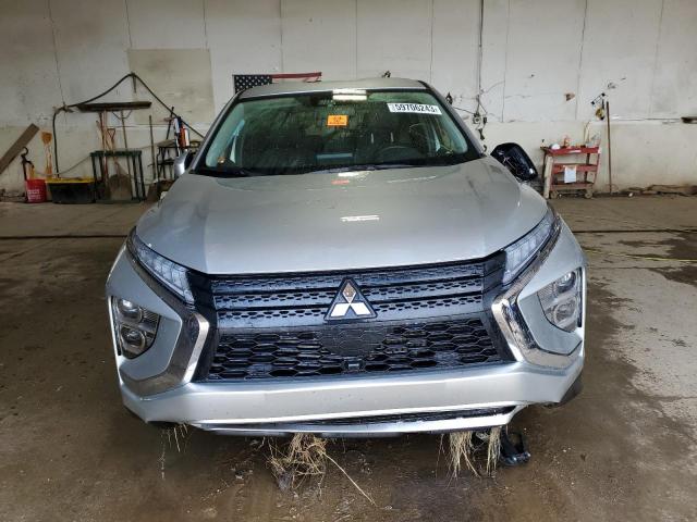 VIN: JA4ATWAA6NZ040828 Auction: COPART Lot: 59706243 Location: MI - IONIA JA4ATWAA6NZ040828 MITSUBISHI ECLIPSE 2022 SILVER Photo 5