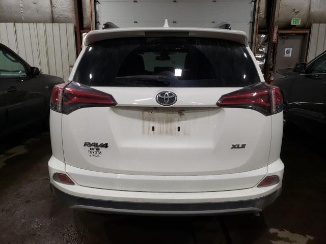 2018 TOYOTA RAV4 XLE - JTMWFREV8JJ187193