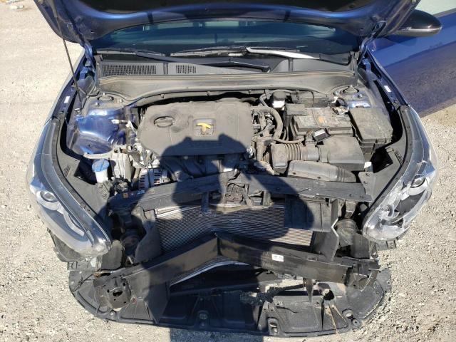 3KPF34AD2ME388937 KIA Forte Gt Line
