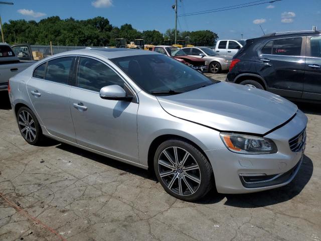 YV149MFM4F2354006 Volvo S60 Platinum