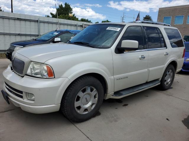 2005 Lincoln Navigator 