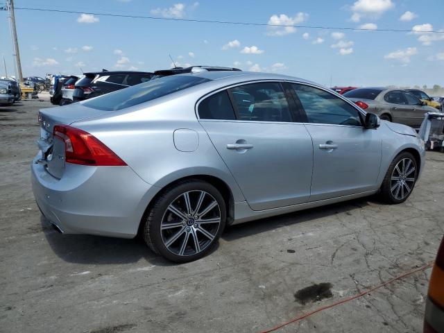 YV149MFM4F2354006 Volvo S60 Platinum