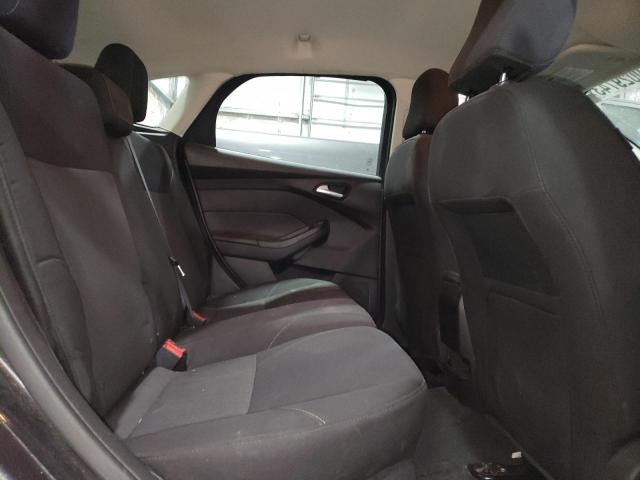 1FADP3K20HL211681 Ford FOCUS SE