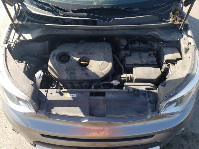 KNDJP3A50J7562372 KIA SOUL +