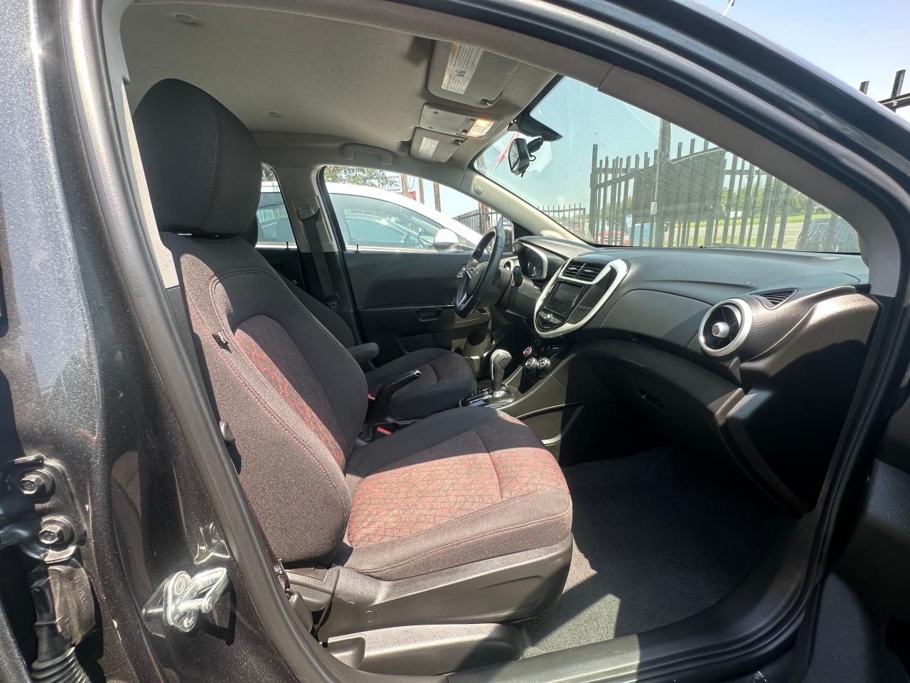 VIN: 1G1JD5SB1L4102823 2020 CHEVROLET SONIC