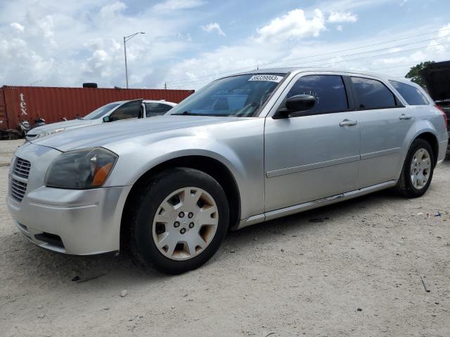 2006 Dodge Magnum SE