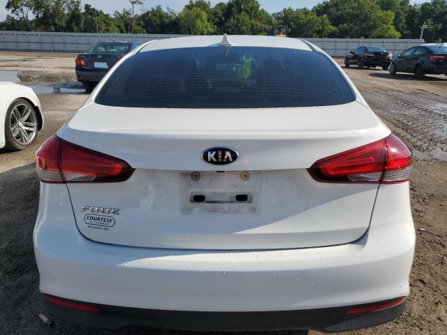 3KPFK4A72JE269097 KIA FORTE LX