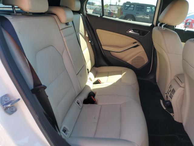 WDCTG4EB2JJ498038 Mercedes-Benz GLA 250
