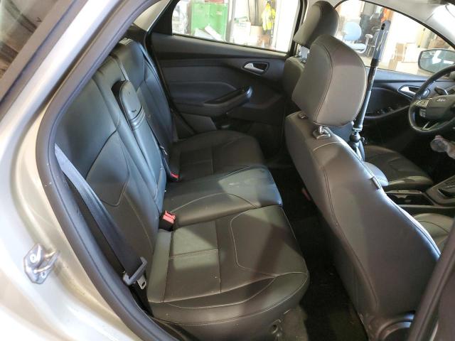 1FADP3K27FL300855 Ford FOCUS SE