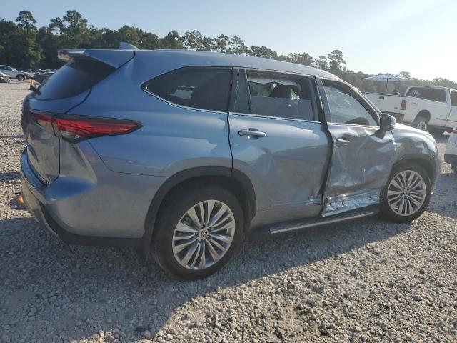 VIN 5TDFZRAH7NS125896 2022 Toyota Highlander, Platinum no.3