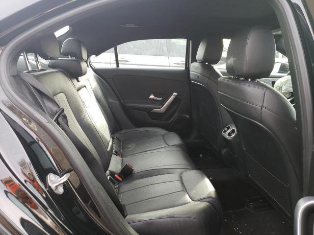 WDD3G4FB2KW002976 Mercedes-Benz A 220 4matic