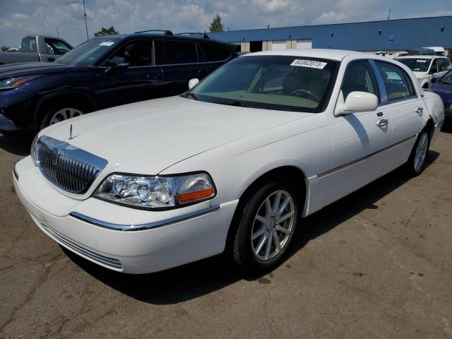 2010 Lincoln Town Car Signature Limited