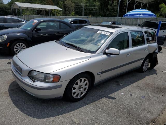 2001 Volvo V70 