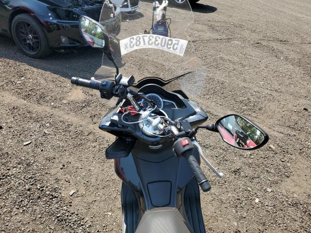 2015 HONDA PCX 150 RLHKF1800FY002715
