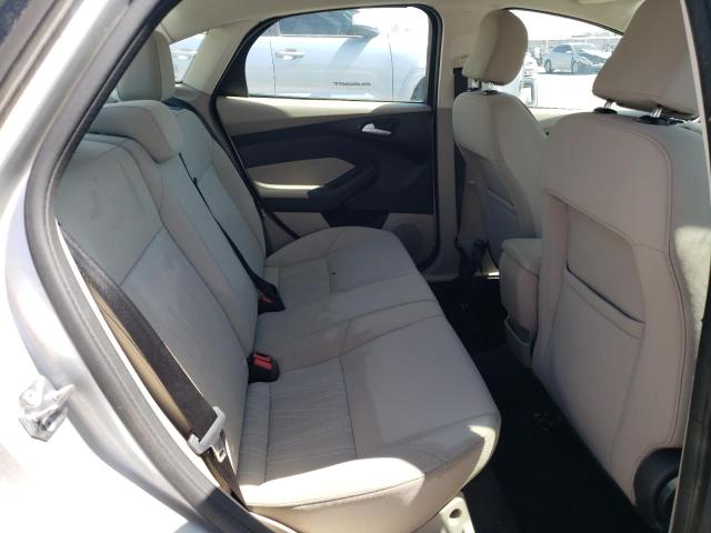 1FADP3F28FL204937 Ford FOCUS SE